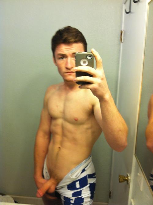 Male Naked Selfi