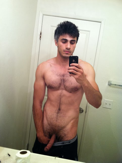 amateur guy nude straight