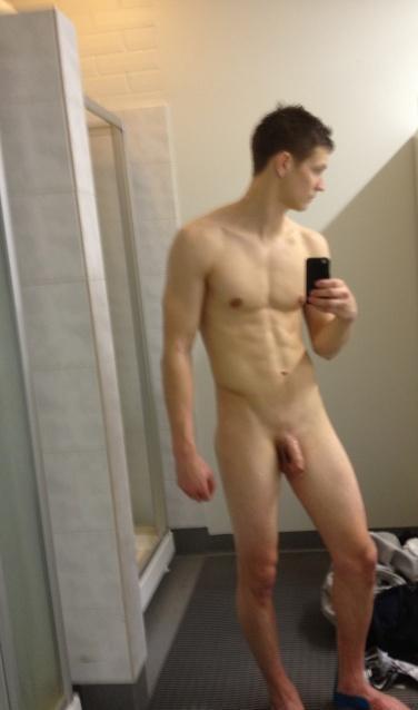 Straight Guy Uncut Soft Dick on Locker Room