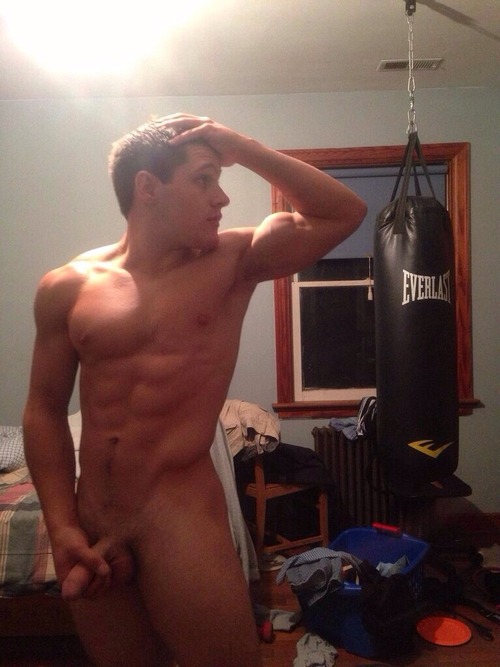 Hot Straight Muscle Guy