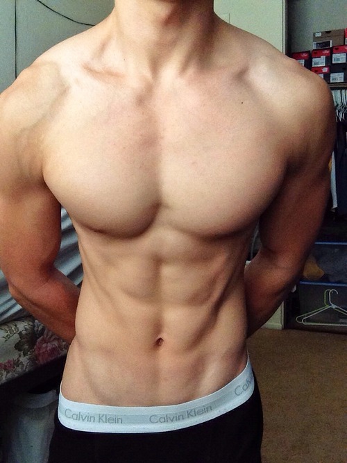 Straight Muscle Guy