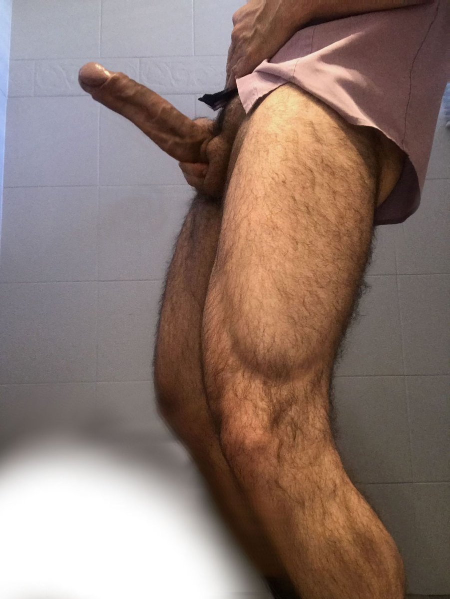 Men Legs Porn - Hot straight hairy legs - Amateur Straight Guys Naked - guystricked.com