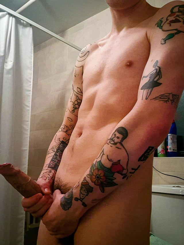 Men hot naked tattooed 30+ Hot