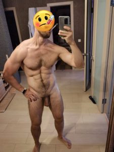 Sauna naked selfie