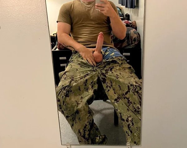 Amaterr Gay Marines Porn Videeos - Straight Men Military Naked Pics Videos - Guystricked.com